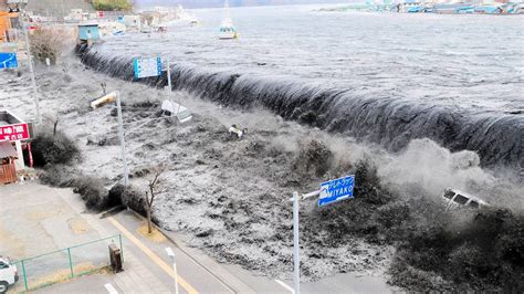 Japan Tsunami Footage: Live Footage of Japan Earthquake, Japan Earthquake Tsunami Warning ...