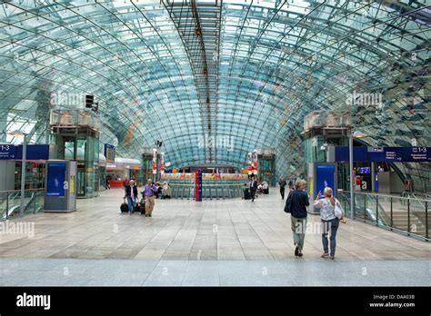 Frankfurt airport train station. Germany Stock Photo - Alamy