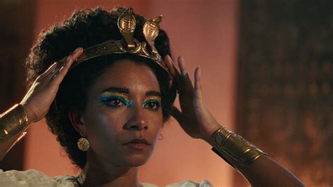 The Cleopatra Racial Debate, Explained | POPSUGAR Entertainment