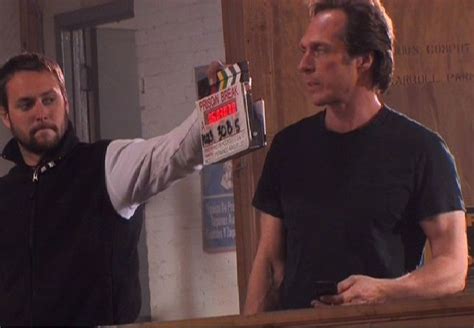 William Fichtner on the set of 'Prison Break' 2007 Prison Break 3, Thin Lizzy, Procreate, Tv ...