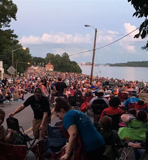 Over 10K Enjoyed Newburgh's Fireworks Celebration [Slideshow]