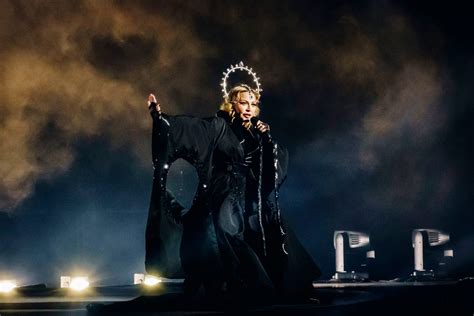 Review & setlist: Madonna brings Boston fans on a wild, nostalgic ride