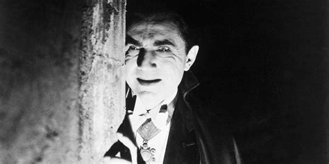 10 Biggest Differences Between Count Dracula & Nosferatu's Count Orlok