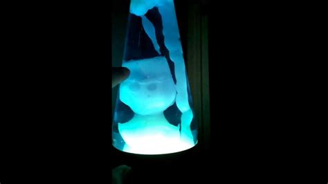 Alien lava lamp - 10 reasons to buy - Warisan Lighting