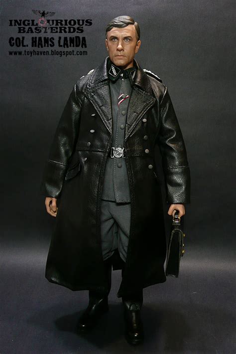 toyhaven: Hot Toys Colonel Hans Landa from "Inglourious Basterds" REVIEW II