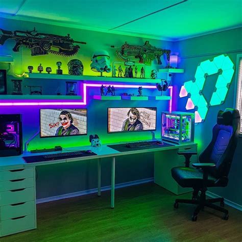 30 Small Gaming Room Ideas and Setups - Peaceful Hacks | Computer gaming room, Small gaming room ...