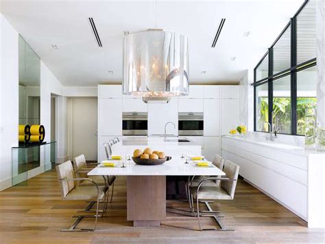 Houzz Kitchen Confidential: 11 Islands With Furniture Style