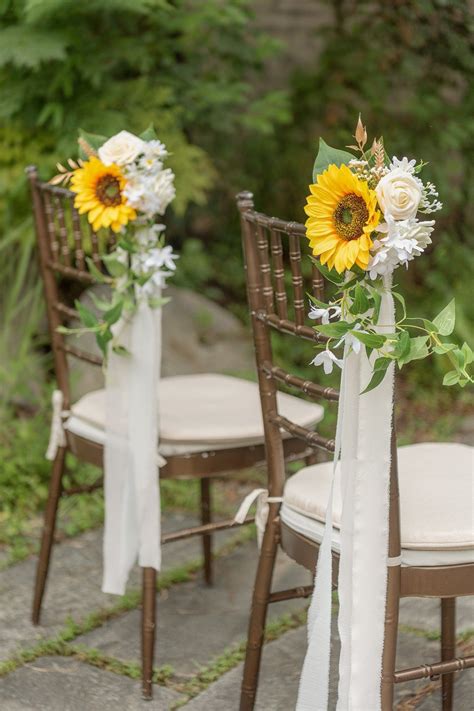 Wedding Aisle Decoration Pew Flowers (Set of 8) - Sunflower | Sunflower themed wedding, Wedding ...