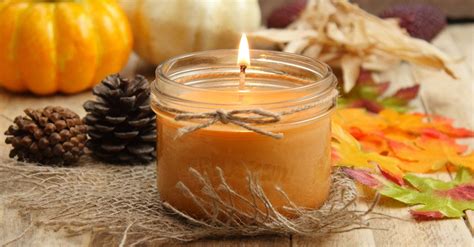 Make Your Home Smell Great With These Pumpkin Spice Candles | Velas ...