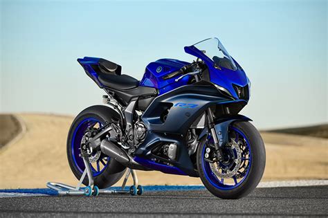 2022 Yamaha YZF-R7 | First Look Review | Rider Magazine