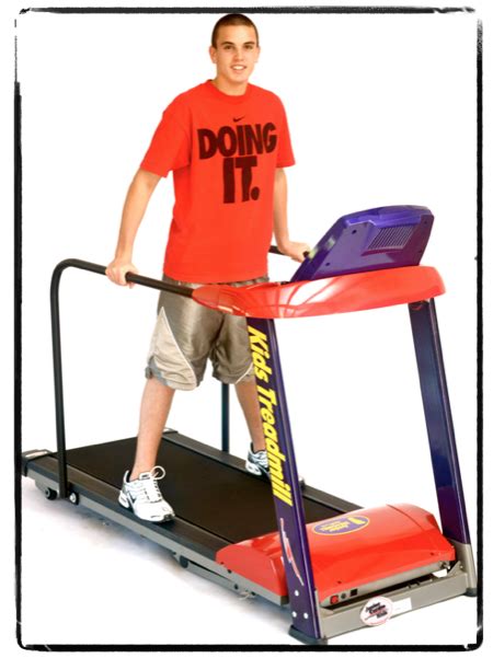 Kids Treadmill for Cardiovascular Exercise in Pediatric Fitness Centers ...