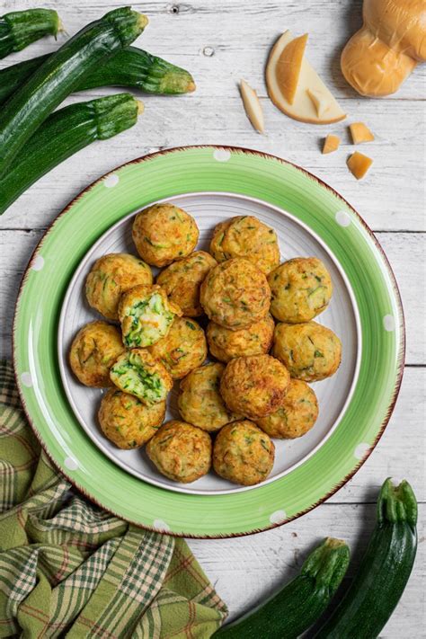 Polpette di zucchine, la ricetta di Sonia Peronaci