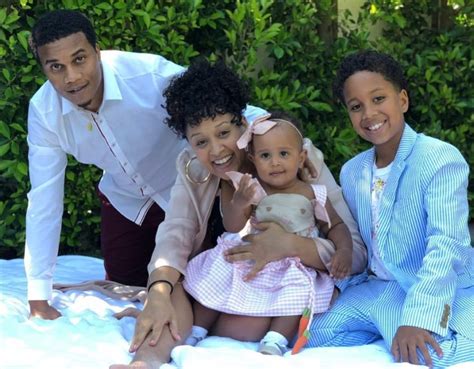 Tia Mowry Bio, Net Worth, Husband, Parents, Age, Height, Facts, Wiki ...