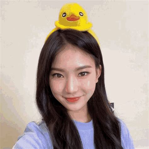 Isa Duck Jimin Duck Chicken GIF – Isa Duck Jimin Duck Chicken Jimin Isa – discover and share GIFs
