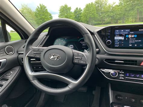 2023 Hyundai Sonata Hybrid: 97 Interior Photos | U.S. News