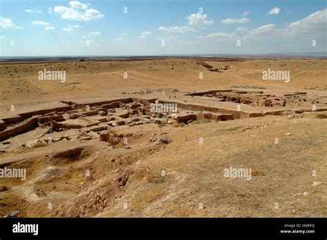 Sirya Ebla archaeological site Stock Photo - Alamy