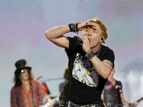 Guns N' Roses Glastonbury 2023: a comically bad display
