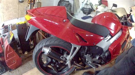 Honda vfr800 sound - YouTube