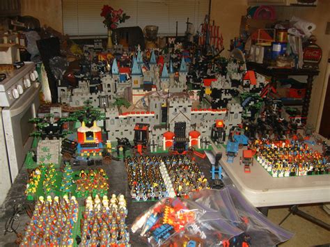 Over 30 Complete From The 80's And 90's | Lego castle, Lego knights, Legos