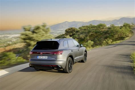 Powerful, innovative and agile: the new Touareg R eHybrid is now available to order | Volkswagen ...