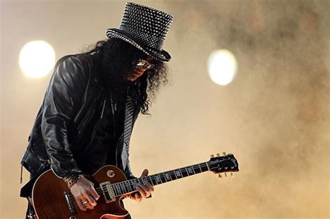 Slash Reveals Details of Upcoming Solo Album