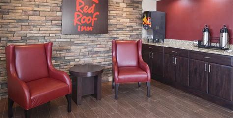 Cheap Hotel in Champaign, IL 61820 | Red Roof