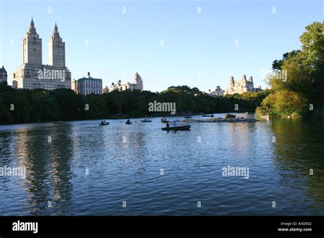 Boat Ride In Central Park Stock Photo - Alamy