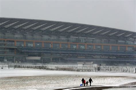 Berkshire Met Office weather warning for snow issued for Thursday - Berkshire Live