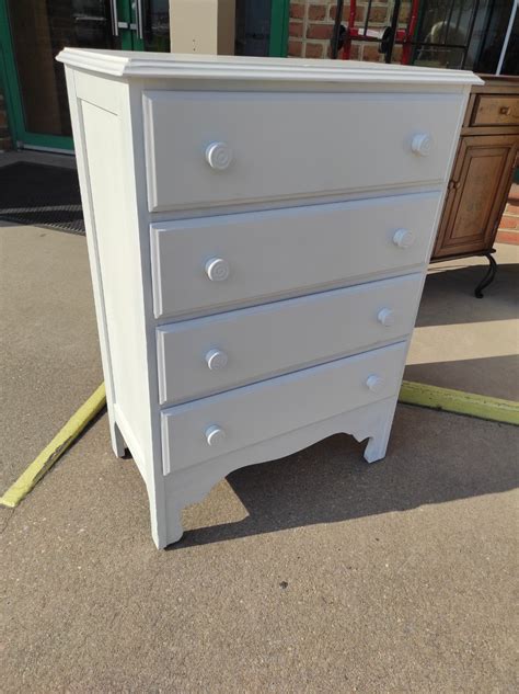 Small Scale White Chest Of Drawers | Roth & Brader Furniture