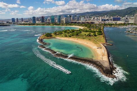 Magic Island, Ala Moana Beach Park Photograph by Douglas Peebles