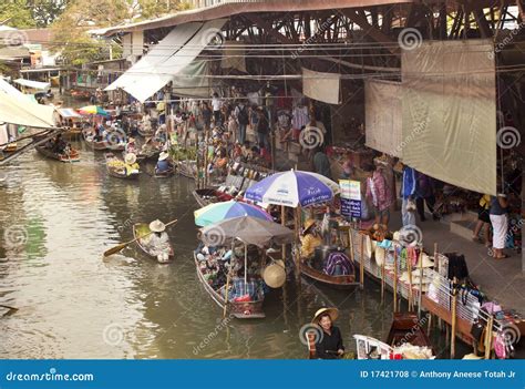 Bangkok Floating Market editorial stock photo. Image of fruit - 17421708