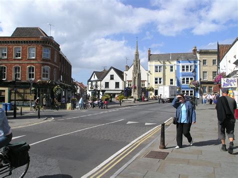 Glastonbury Town Centre | Jonathan Parkes | Flickr