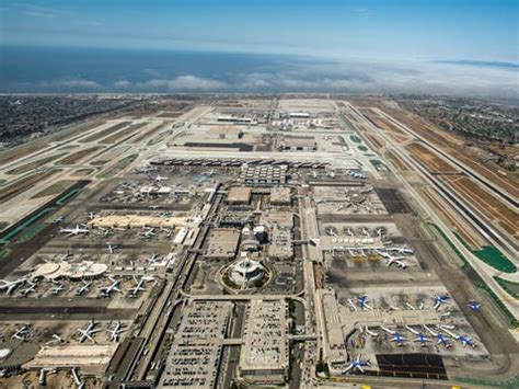 A Basic Guide to Los Angeles International Airport (LAX) | Discover Los ...