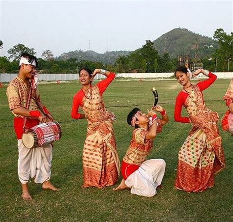 Bihu Folk Dance of Assam – Popular Cultural Dance Performed in Assam