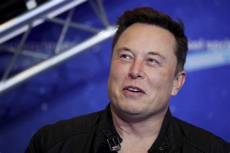 Musk shows prototype humanoid robot; experts unimpressed | The Times of Israel