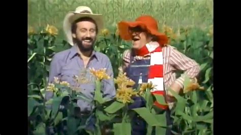 Ray Stevens - Hee Haw Skits with George Lindsey (1980)