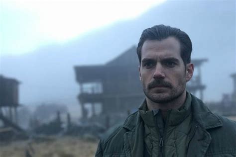 Remembering Henry Cavill's CGI Mustache In Justice League | Trending News Buzz