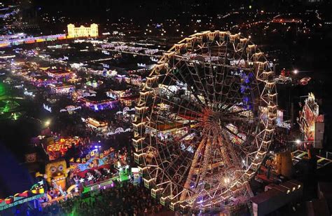 Feria de Málaga 2024 💃 Guide complet et dates.