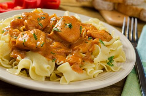 Dinner Recipe: Hungarian Chicken Paprikash - 12 Tomatoes | Chicken ...