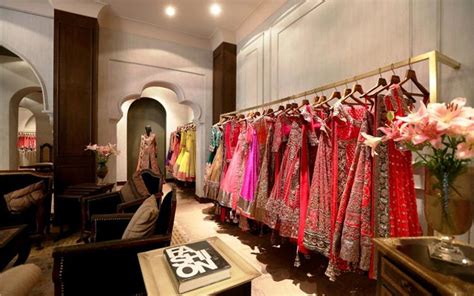 Indian Clothing Store Interior Design For Ladies Garment Shop ...