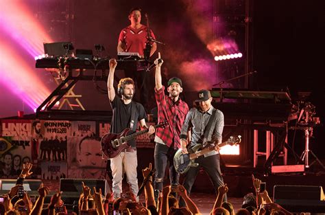 Linkin Park Livestreaming Unseen 'Hybrid Theory'-Era Show – Billboard