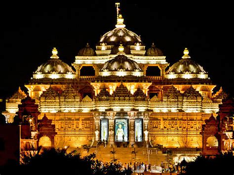 5 Famous Temples in Delhi - Nativeplanet