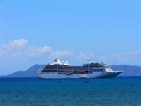 Cruise Ship In Bay Free Stock Photo - Public Domain Pictures
