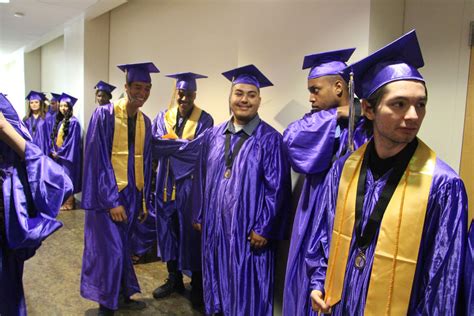 SIATech Riverside High School Graduation Photos – SIATech High Schools ...