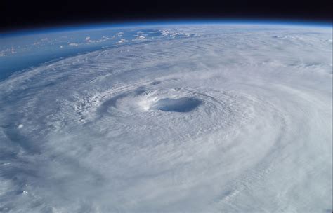 What does a category 5 storm look like? Hurricane categories explained