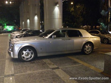 Rolls Royce Phantom spotted in Kuala Lumpur, Malaysia on 10/29/2011