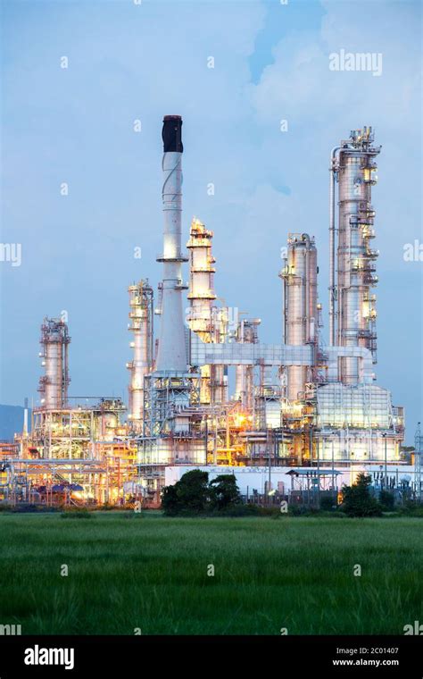 Oil Refinery Plant Stock Photo - Alamy