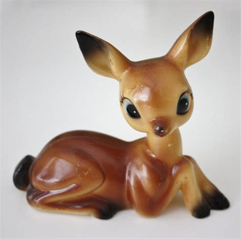 Items similar to Vintage Deer Figurine on Etsy