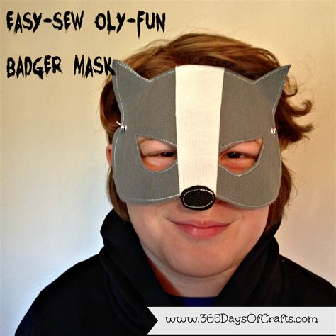 15 minute Badger Mask for halloween - 365 Days of Crafts