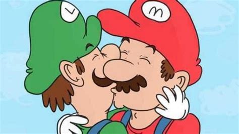 Mario and Luigi Kissing | Know Your Meme